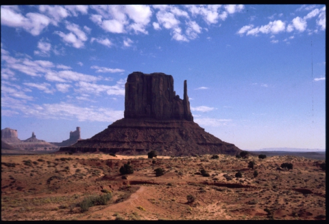 96 Monument Valley