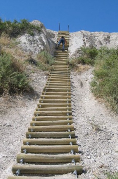 Ladder-Notch-Trail-Badlands-NP-348x464